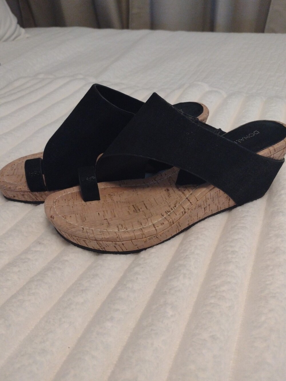 Donald Pliner Women 7 Gyer Cork Wedge Slip On Sandal Black Metallic One Toe Ring